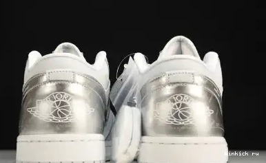 Tear SE 1 Silver Low Away Jordan 0511